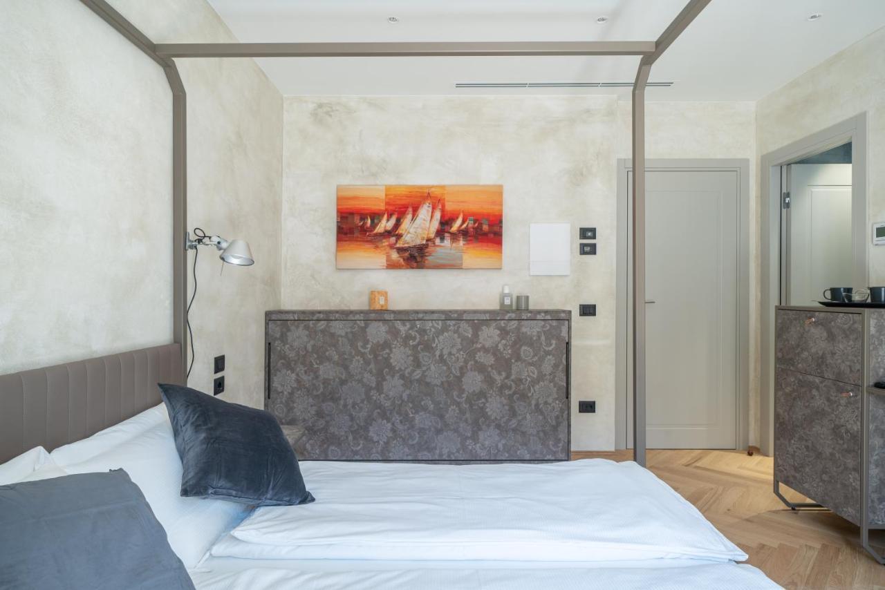 Deluxe Double Room with Extra Bed